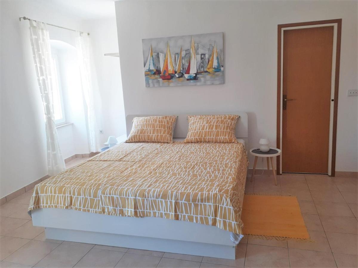 Apartment Zlata Rab Town Luaran gambar