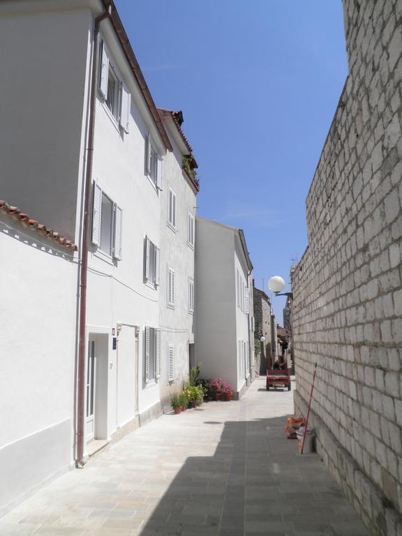 Apartment Zlata Rab Town Bilik gambar