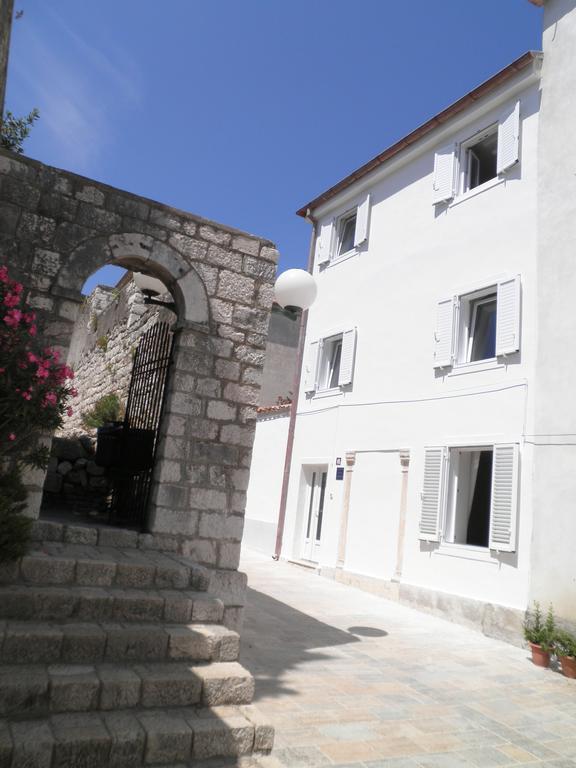 Apartment Zlata Rab Town Bilik gambar